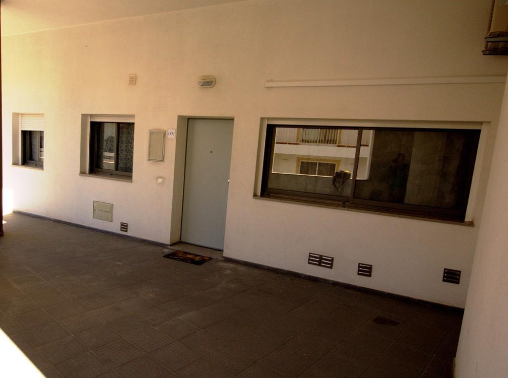 Apartamentos Plaza - Albufeira Rum bild