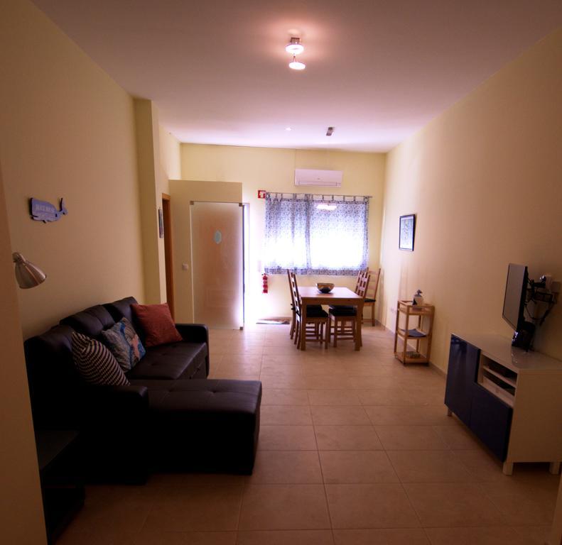 Apartamentos Plaza - Albufeira Rum bild